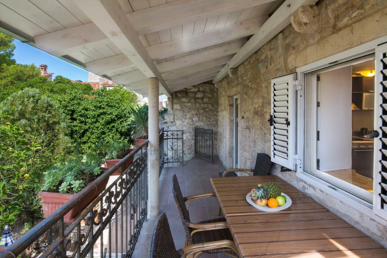 Apartment Kovacevic Old Town Budva Exterior photo